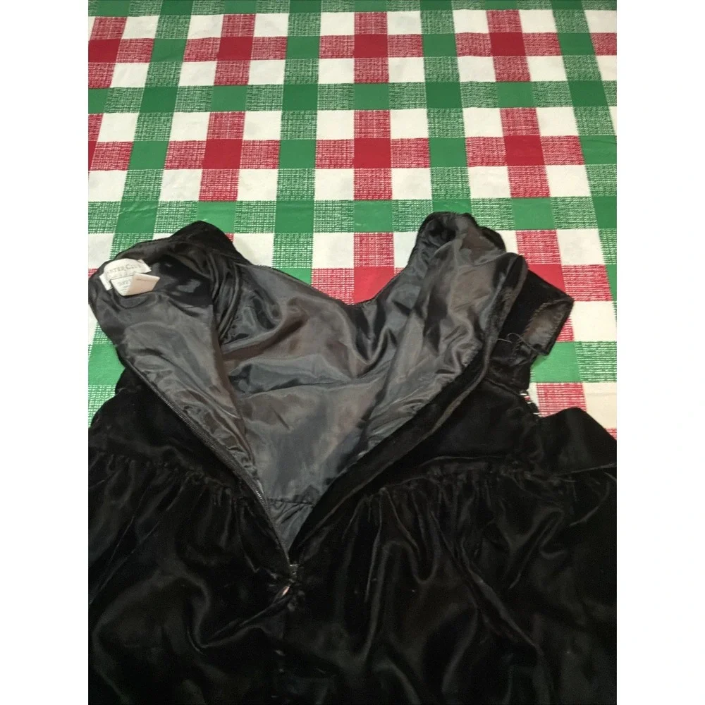 Charter Club Black Velvet Dress 2t Hand Smocked Flowers‎ Waistband